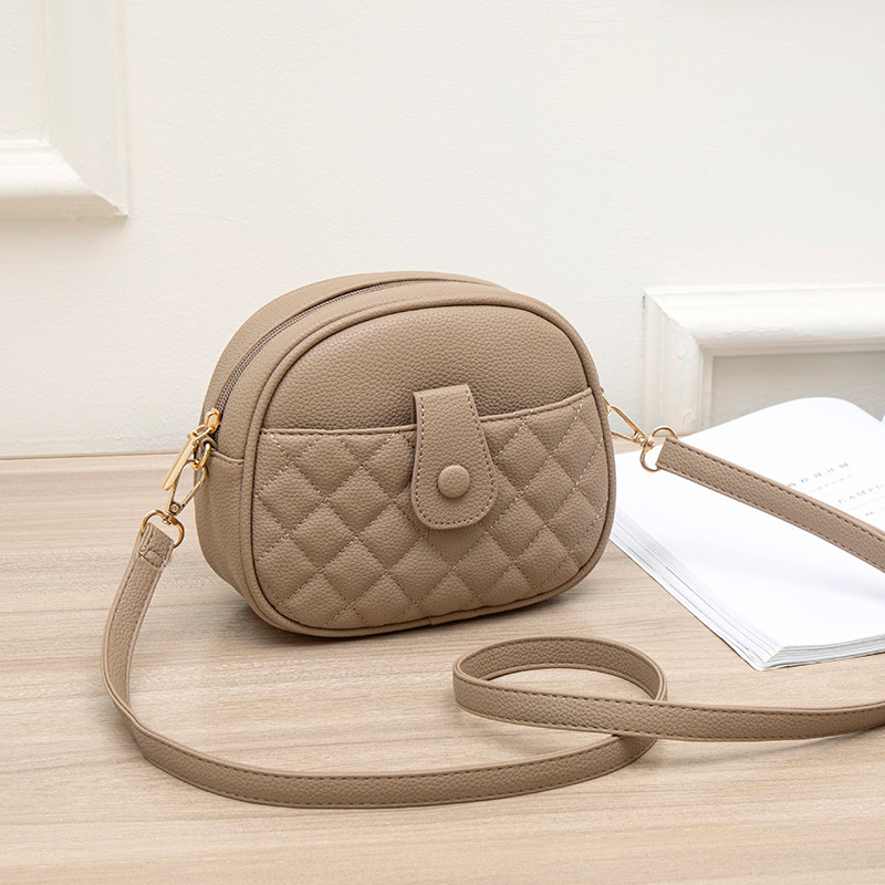Qianzihu New Cross-Border Fashion Embroidered Solid Color Small Square Bag for Women, Practical and Versatile for Commuting, Crossbody and Shoulder Bag for Women