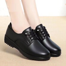 软底妈妈鞋单鞋平底防滑中老年皮鞋胖脚宽脚软底软面舒适女鞋