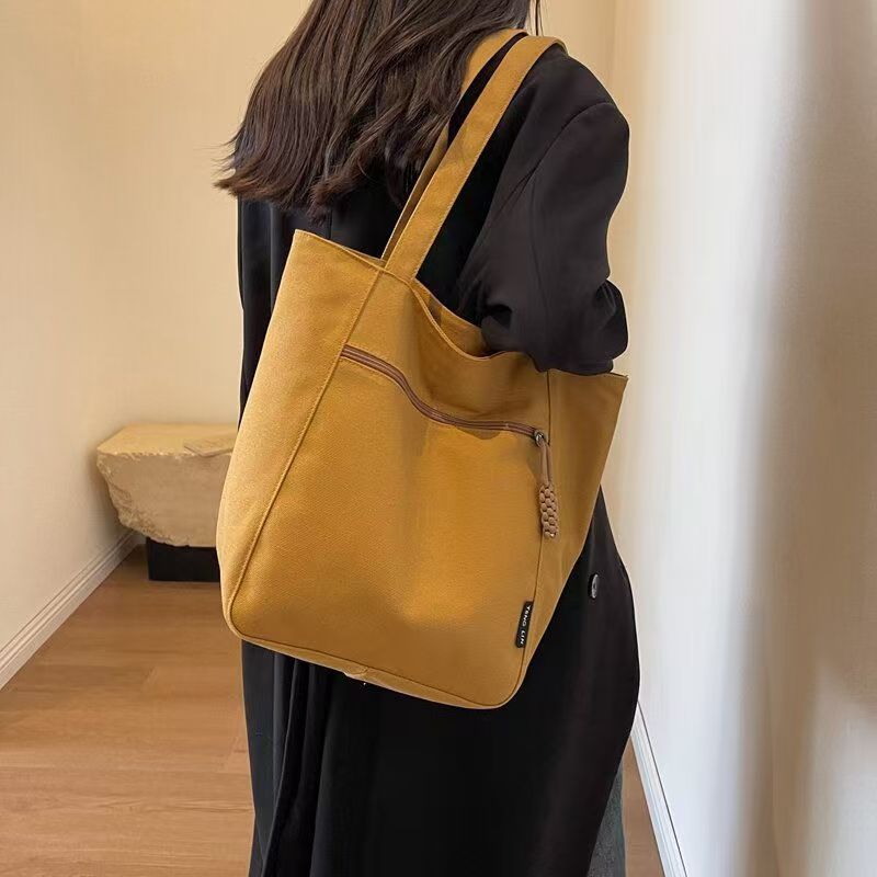 capacious solid color retro universal one-shoulder bag