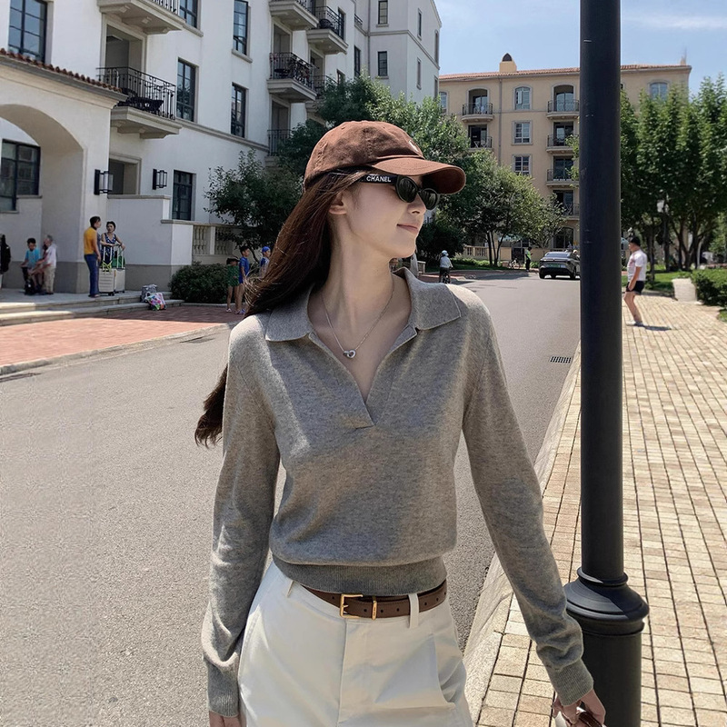 Old Money Style Gray Polo Collar Elegant Knitwear for Women Autum Retro V-Neck Inner Layering Shirt Loose Top