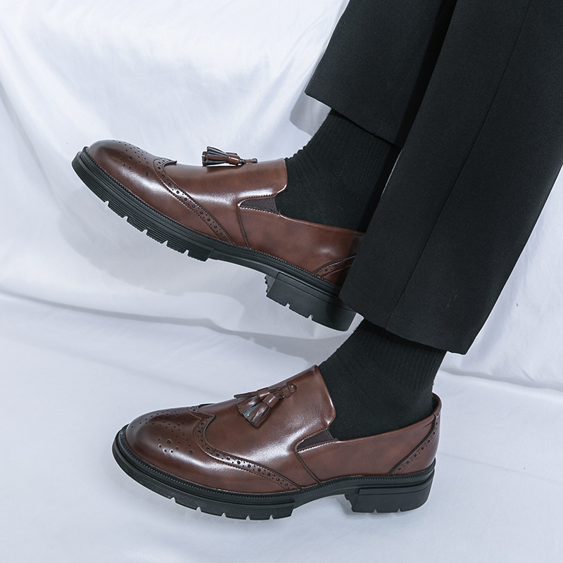 Cross-border 46 tamaño de otoño nuevo negocio casual ropa formal con bordas zapatos de cuero hombre estilo británico bloque tallado zapatos de hombre image 1