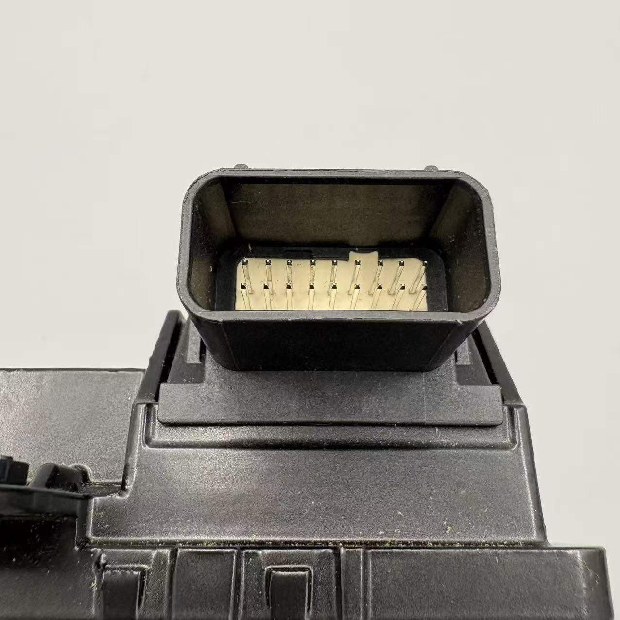 Suitable for Ford Lincoln Edge, MKX, New Explorer, Taurus, Mondeo ACC self-cruise module