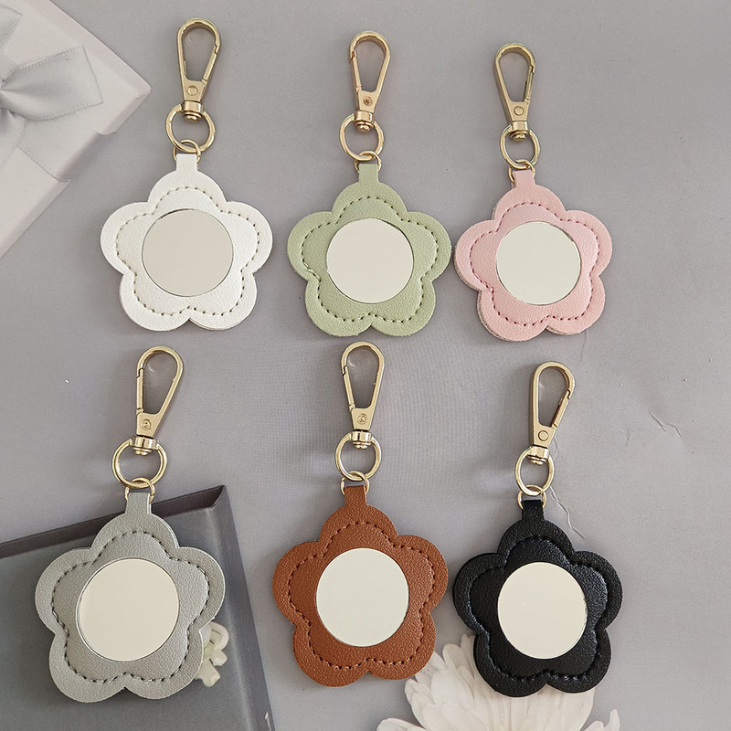 Creative Cross-border Flower Mirror Keychain Pendant PU Leather Portable Makeup Mirror Keychain Girlfriend Bag Hanging Ornaments Creative Cross-border Flower Mirror Keychain Pendant PU Leather Portable Makeup Mirror Keychain Girlfriend Bag Hanging Ornaments