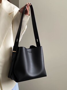 Universal capacious purse, one-shoulder bag, high-end