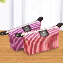 厂家直供折叠化妆洗漱袋浴包旅行包韩版条纹饺子化妆收纳包水饺包