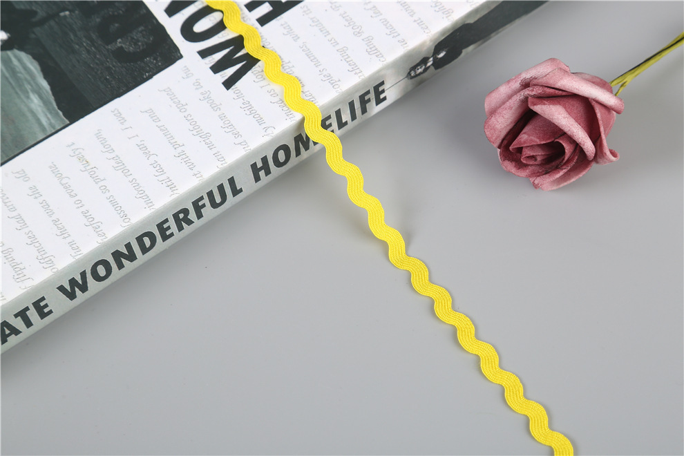 En stock suministro 5mm polipropileno marinero cinturón hecho a mano encaje accesorios onda encaje cinturón montaña carretera cinturón 0. 5cms con seda