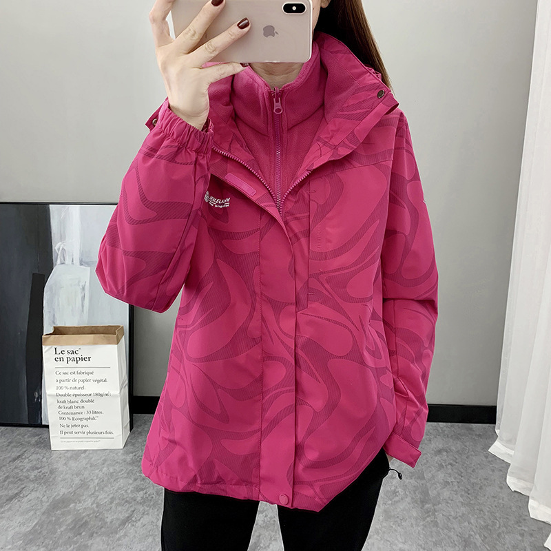 Women's Three-In-One Jacket Set 0.05kg Windproof Waterproof Plus Size Outdoor Hiking Jacket for Middle-Aged and Elderly Moms