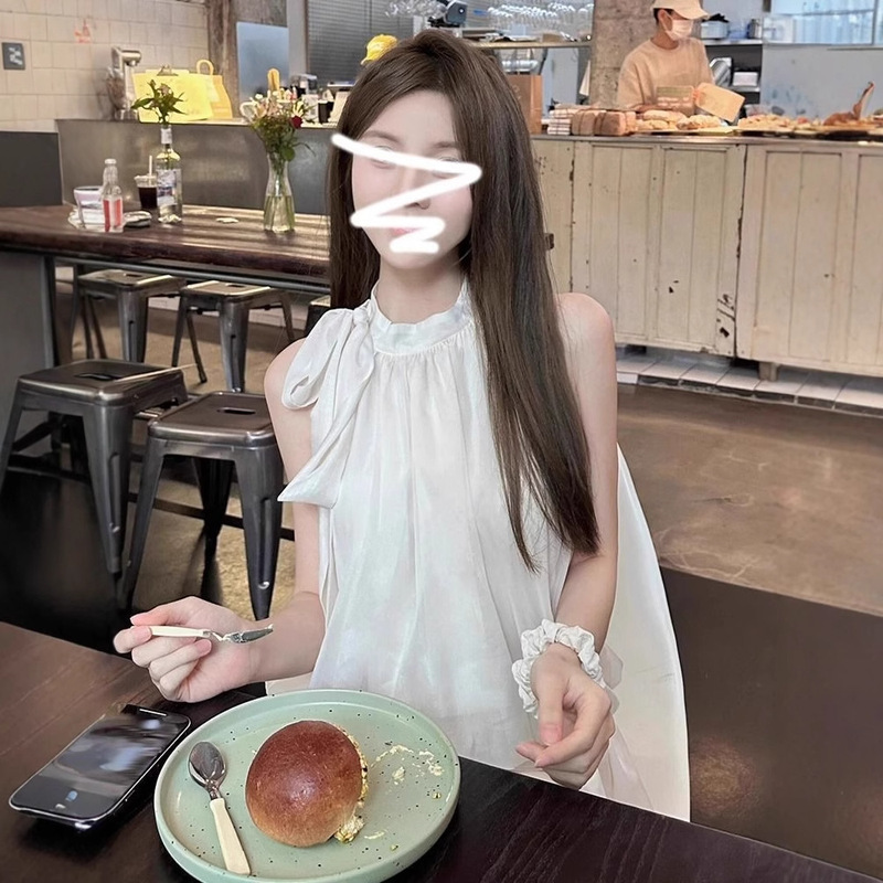 法式杏色无袖挂脖吊带连衣裙女夏季新款度假风小个子收腰a字短裙|undefined