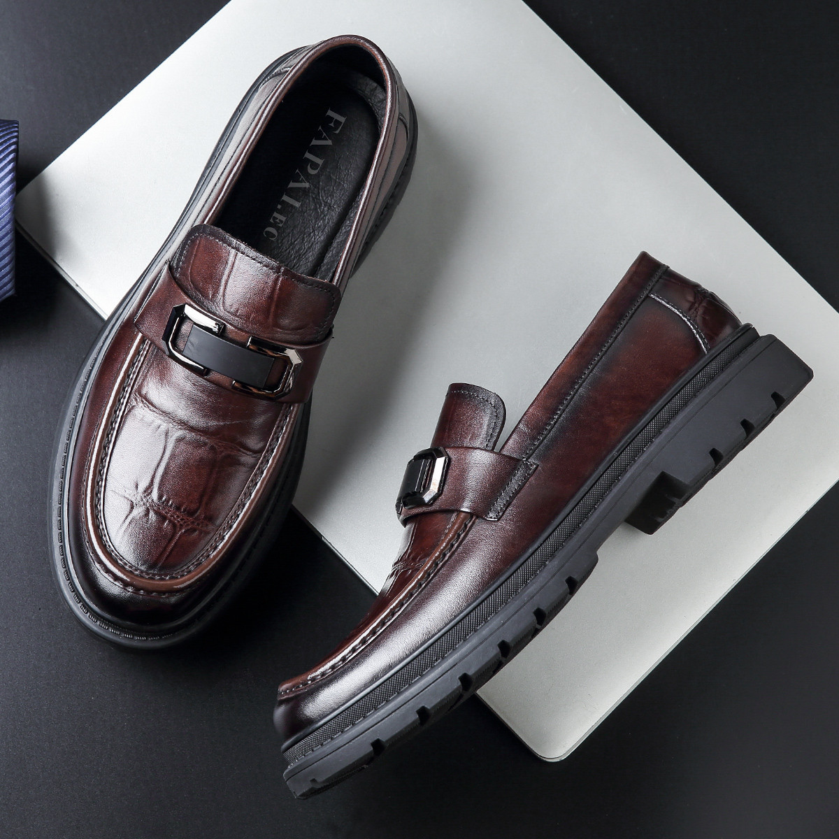 Autumn new first layer leather shoes men's leather loafers casual fashion men suit leather shoes business dress wedding shoes