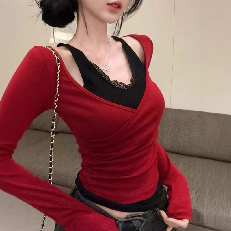 Pure Spice Girls Long-sleeved T-shirt Sexy off-shoulder Neck Spring and Autumn Red V-neck Lace Inner Base Shirt Top for Women