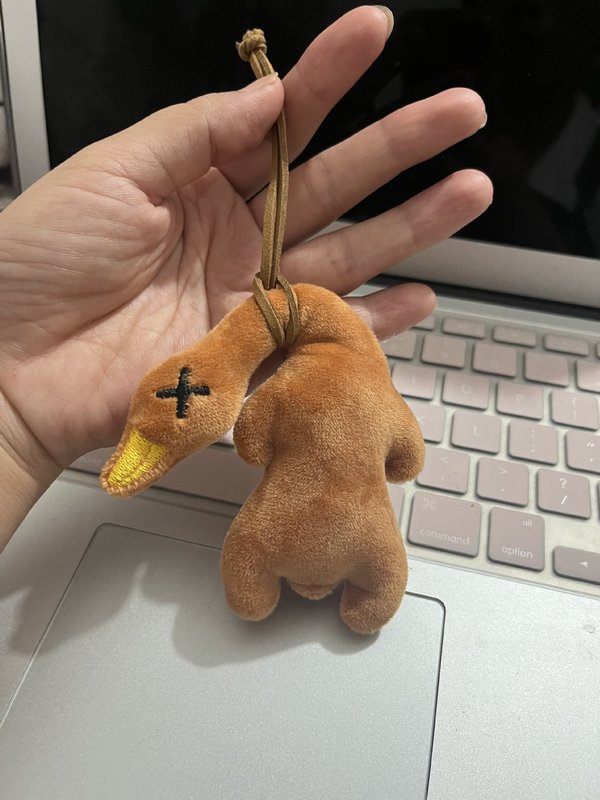 小紅書と同じスタイルのキュートなぬいぐるみペンダントカップルキーホルダーエンターテイメントシティキャッチャーマシン人形|undefined