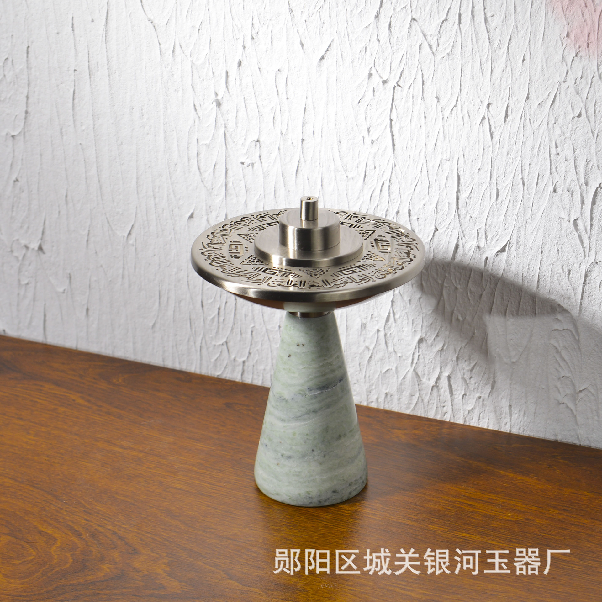 浅绿大理石沉香炉中东风大理石五金盖香薰炉酒店家居桌面装饰摆件