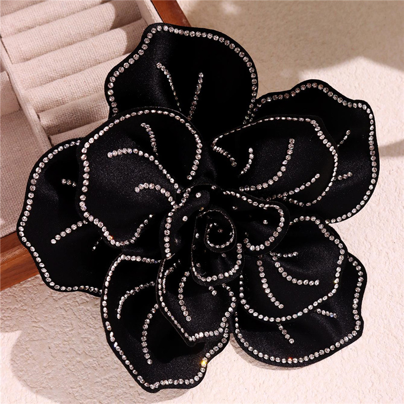 Family Gathering, Tea Party, Cocktail Party Occasion Cloth, Rhinestone Material Elegant Lady Pin Flower Cloth Rhinestone Women's Brooches