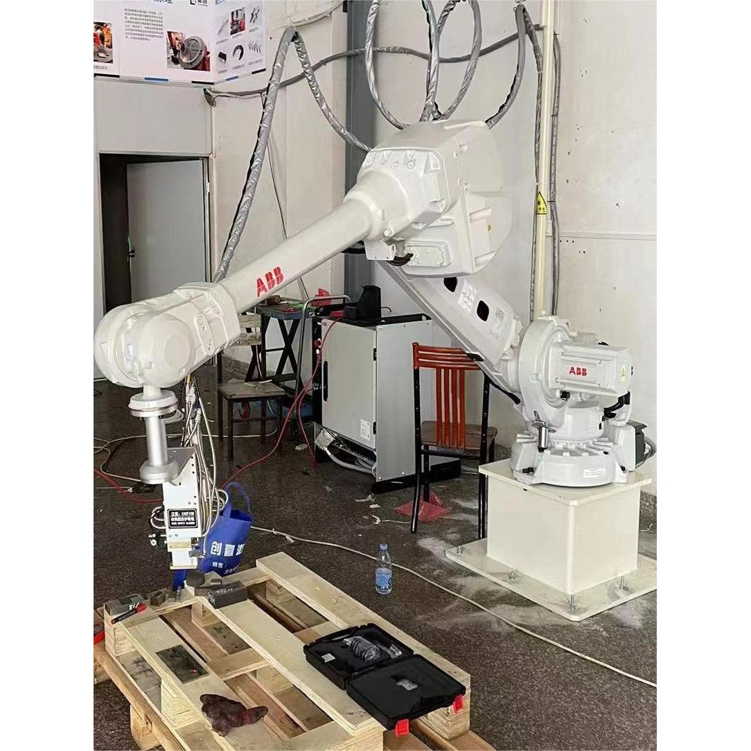 进口ABB激光磨具淬火局部热处理六轴机器人模具钢材表面硬化层