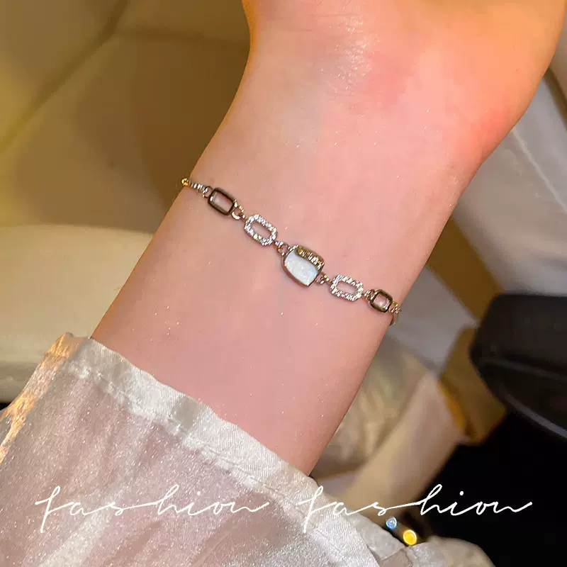 椭圆形简约镶嵌手链女ins风小众设计感手饰情侣2026年新款潮手镯