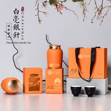 ���ɾӸ����ײ�׺��y�С�޲�50����ǰ�贺��������һ���ǬF؛