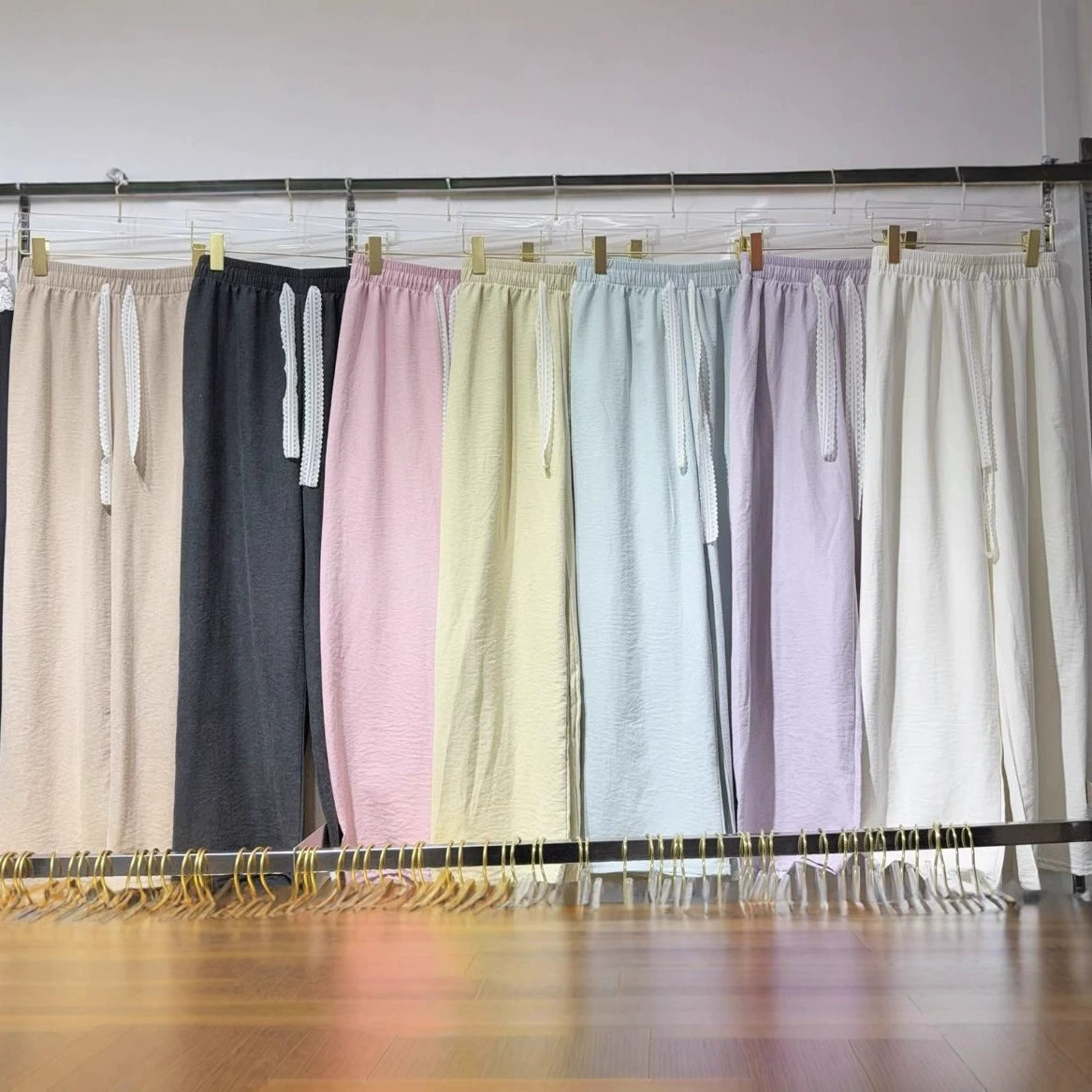 7-цветные дофамин молочные брюки женские кружева талия веревка летняя тонкая ледяная шелковая маленькая текстура с ацетатом широкие брюки женские