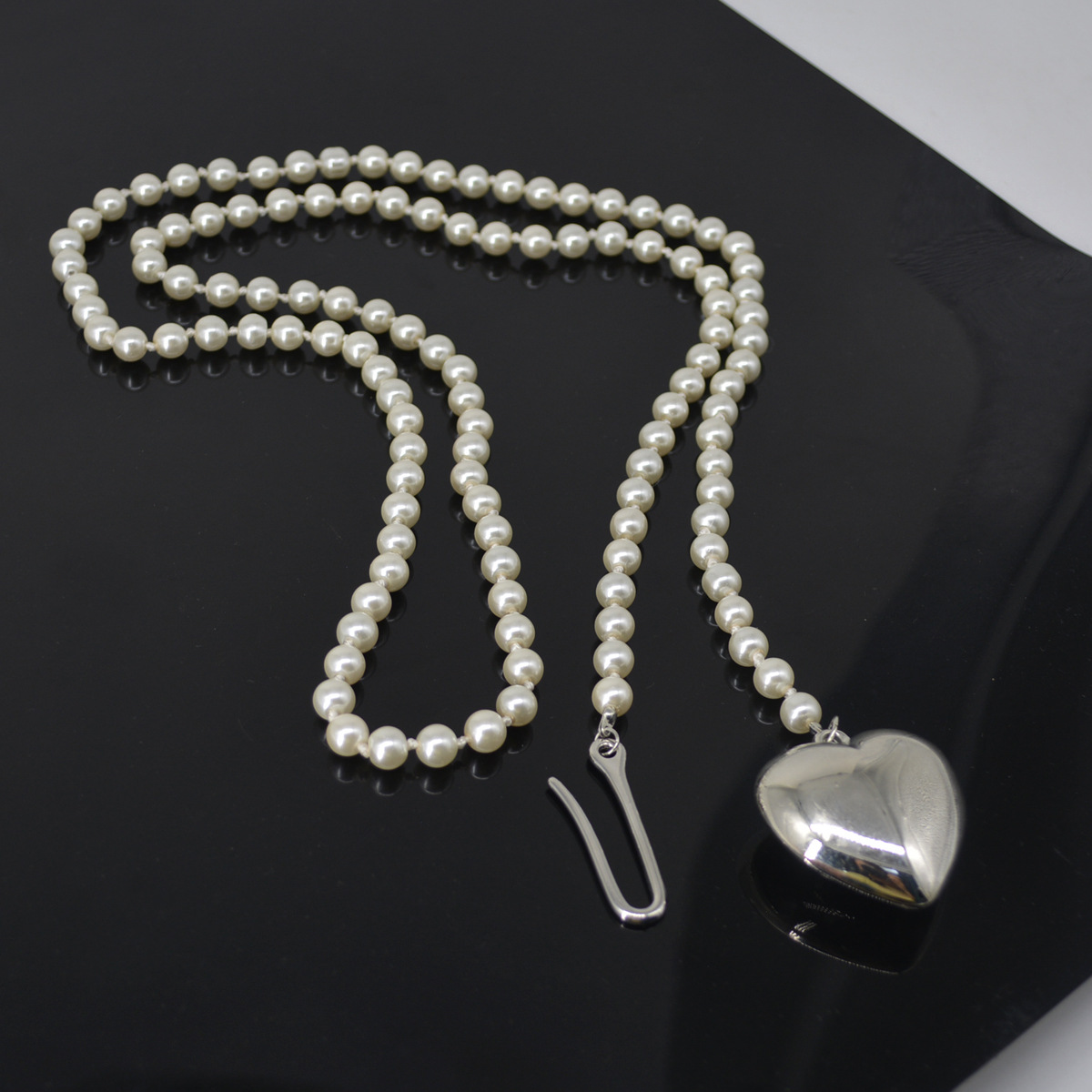 leichte Luxus Perlenriemen weibliche Dekoration Metall Silber Herz Accessoires Taillenkette Cross Body vielseitiger Modegürtel_voghion.com