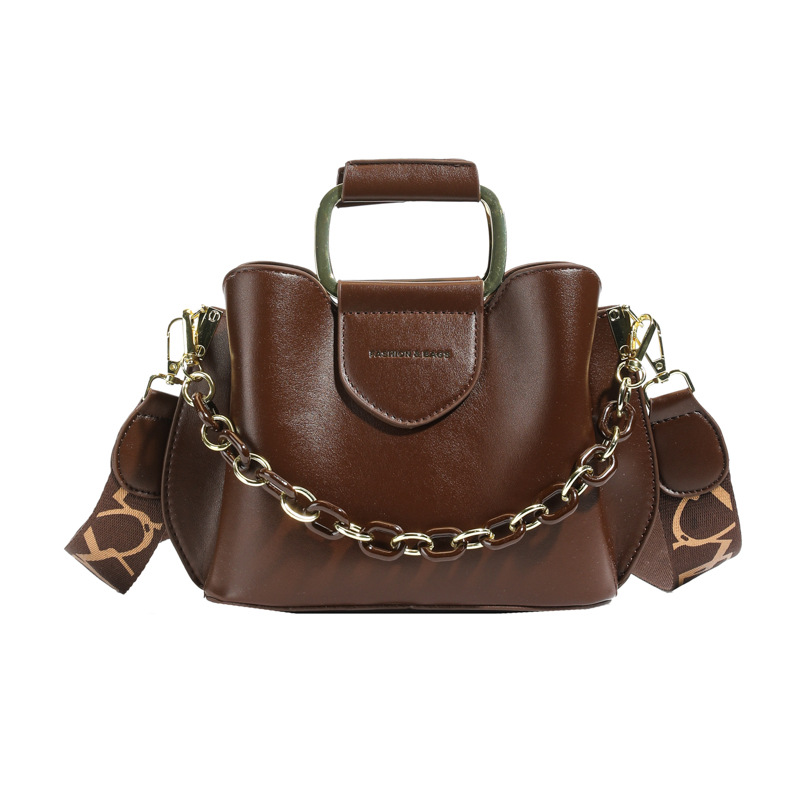 Bolsos transfronterizos para mujer 2025 nuevo bolso de cubo de marea moda coreana bolso de hombro simple de cadena para mujer bolso de cercanías