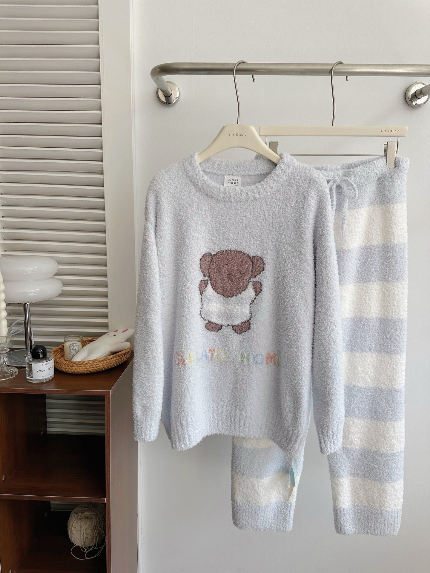 水色のミッフィーガール