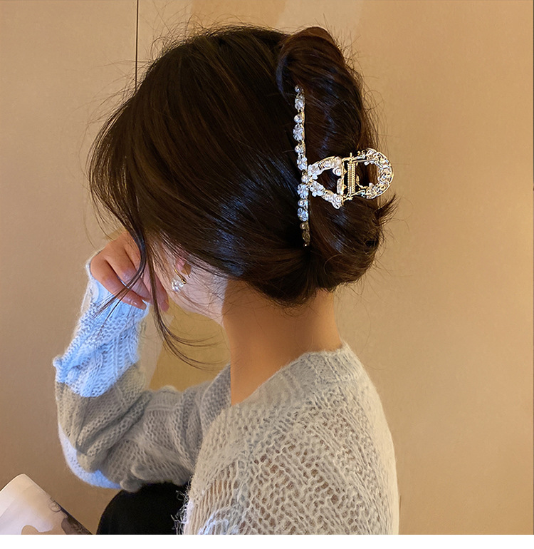 Fashion Flower Alloy Inlay Artificial Diamond Pearl Hair Claws 1 Piece display picture 2