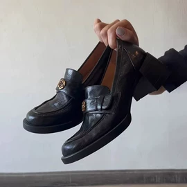 女式时装单鞋;乐福鞋;女式皮靴