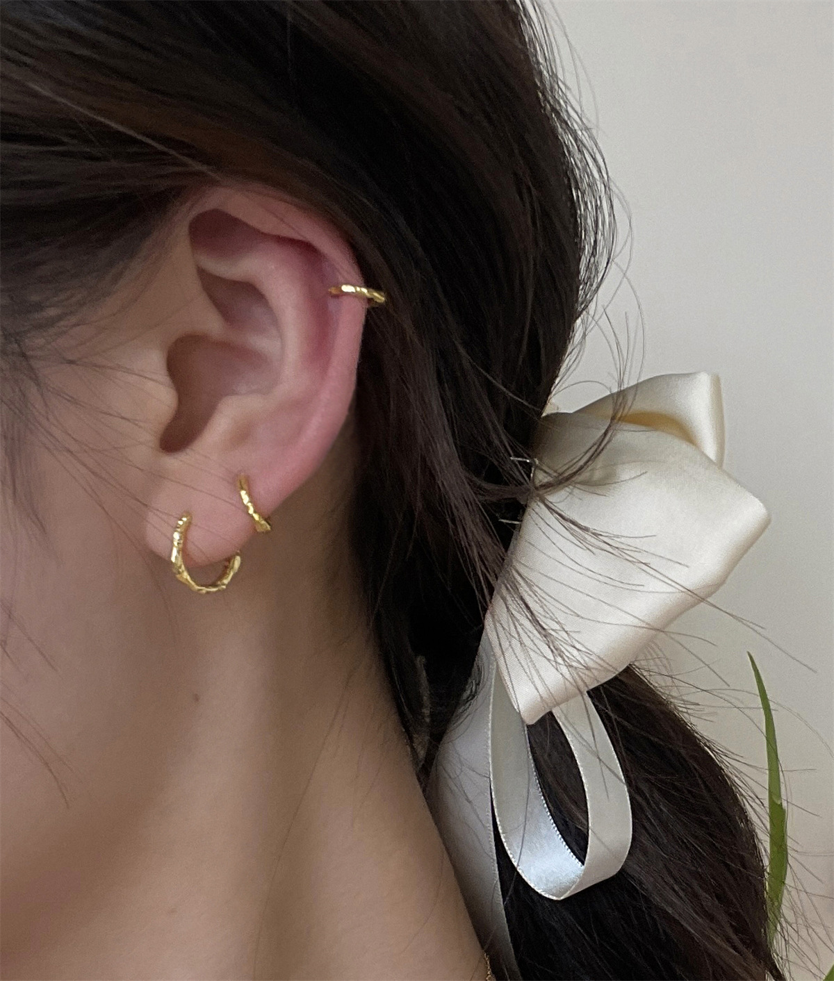Irregular Texture Niche Instagram Minimalist Design High-End Earrings for Women Fashion Personality 925 Pure Silver Accessories Wholesale