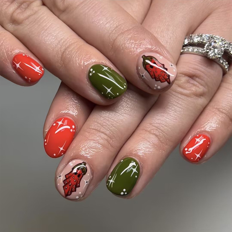 Short Glossy European and American Wearable Nails Halloween Manicure Set Versatile Sweet and Cool Fake Nails 24 Pieces Press-On Nails