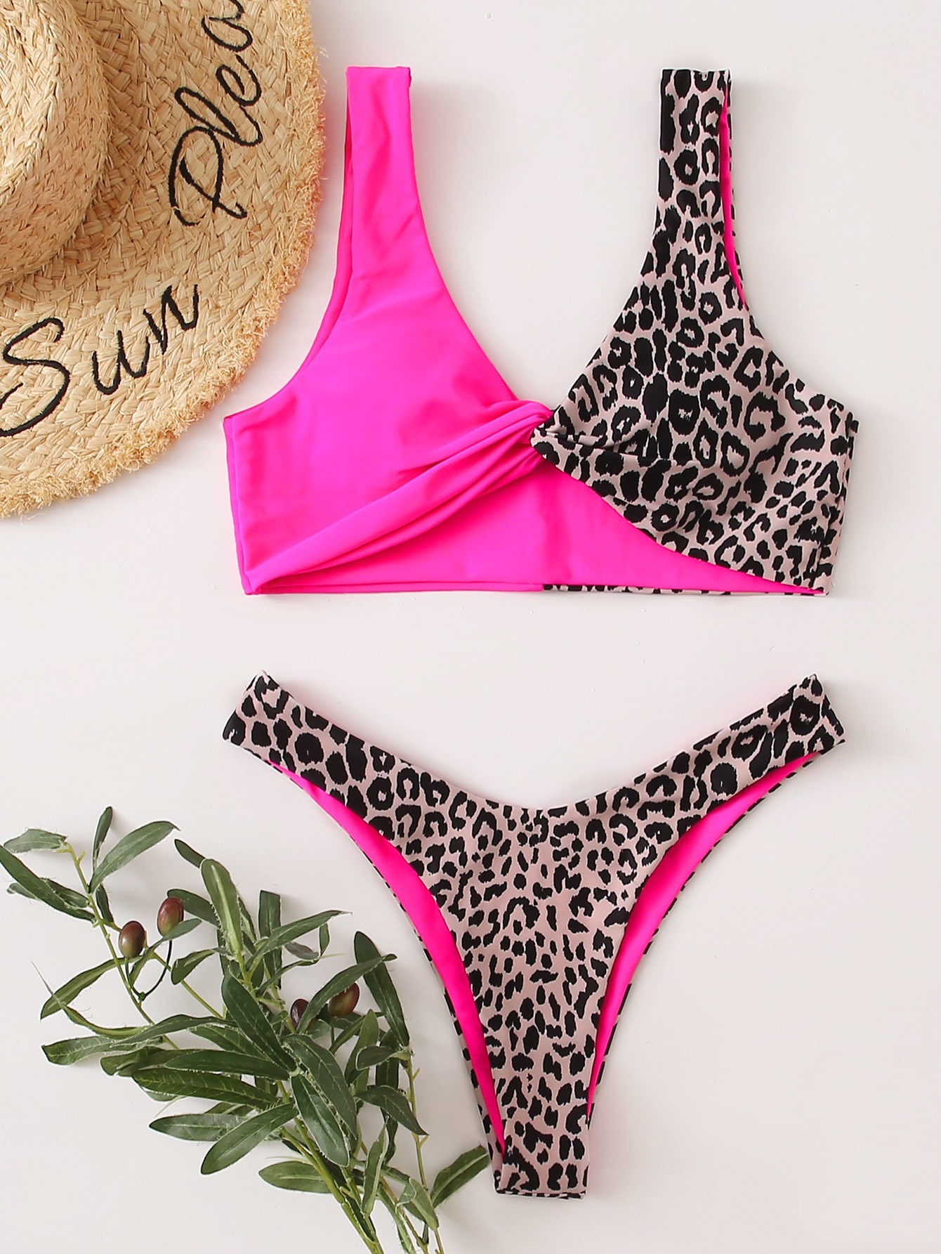 Women's Leopard 2 Pieces Set Bikinis Swimwear display picture 2