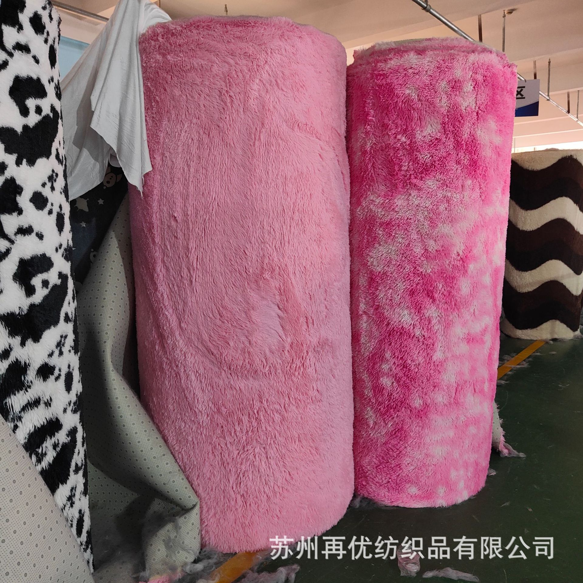 工厂定做PV绒地垫 跨境热销丝毛地毯 长毛绒仿兔毛大毛皮联系定做