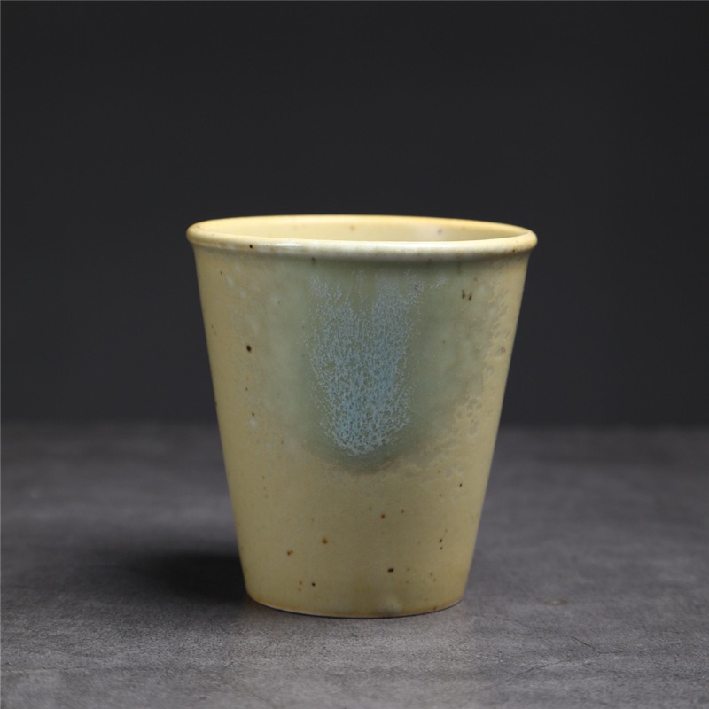 423-E 콜라컵(손잡이 없음)(파란색 반점이 있는 노란색 배경) 230ml