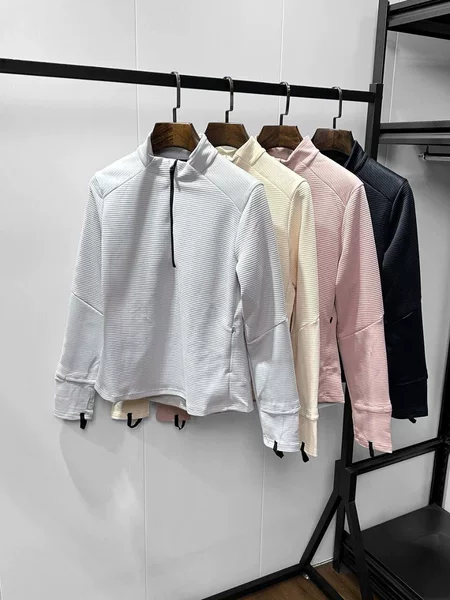 2026 Autumn Women's Long-Sleeve Sports Sweatshirt Slim-Fit Cropped Design Enhances Proportions and Shapes the Figure
