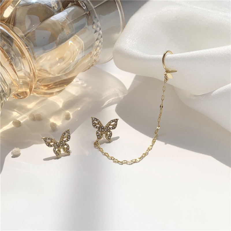 Korean Style Butterfly Diamond Stud Earrings display picture 4