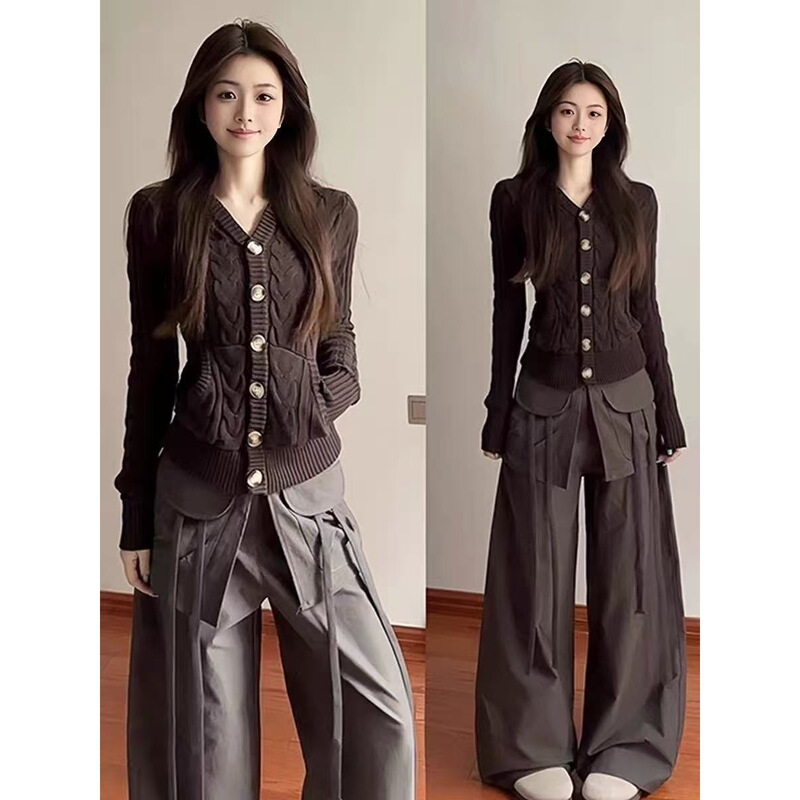 # Sheep Wool # Retro Buttoned Brown Sweater Coat, Short Slim-Fit Slimming Knit Cardigan for Women, Brown.
