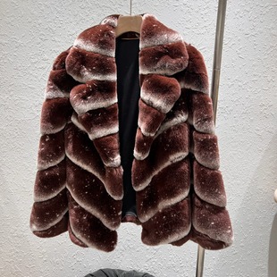 �r���ǿպ�ˮ���и߶��׿�˹�H��Ƥ������Ů2024��ëë�������b�I