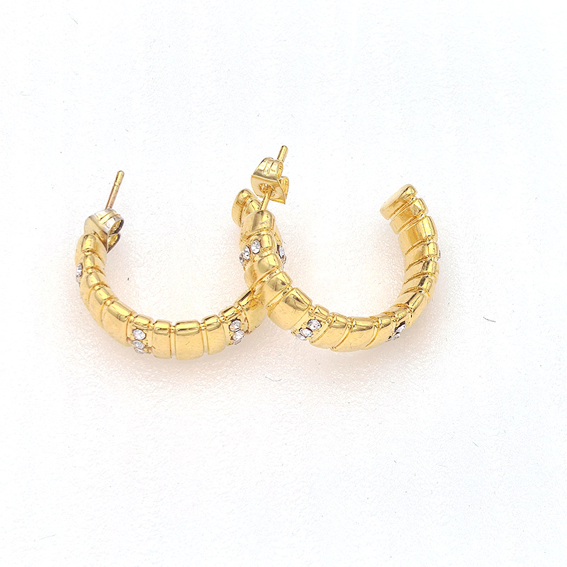 Hot-Selling C Rhinestone Gold Plated European And American Cross-Border Light Luxury Ear Hooks Ins Style_voghion.com