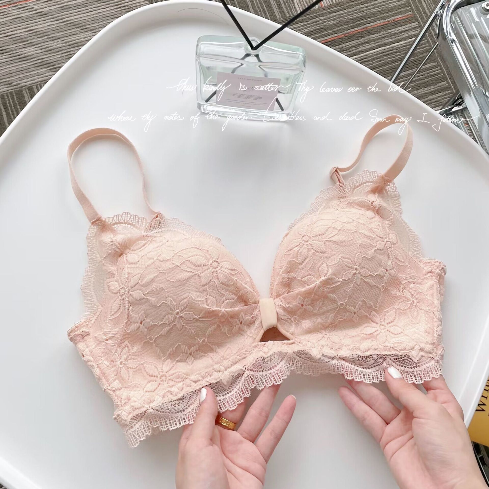 파우더 스킨 원피스