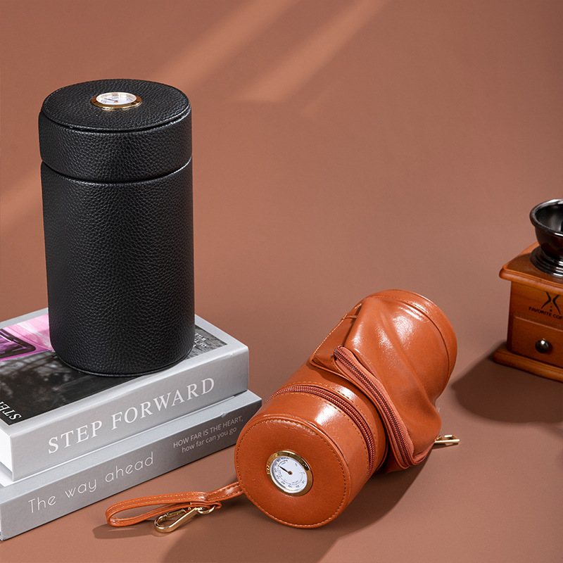 Transfronterizo nuevo estilo cuero para hombre tubo de cedro cubo de cigarros retro europeo y americano multifunción juego de cigarros bolsa de cigarros