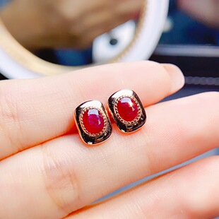 Factory wholesale explosions natural ruby earrings S925 silver inlaid with the main stone 5*6 selling Europe and the United States a generation of hair