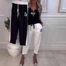 �ļ��¿�2025�羳����ѷŷ��ʱ��ײɫ�ڴ���������ֱͲ��Ůװ