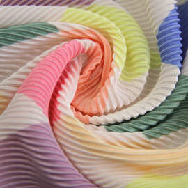 有光全涤压绉布菱形弹力针织布 数码印软柔用于演出服装玩具面料