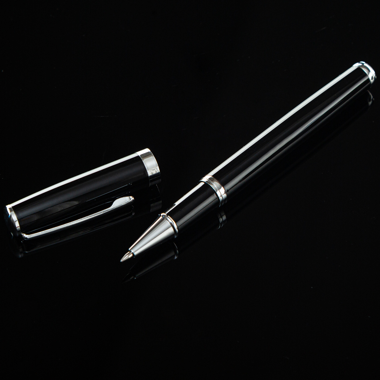 Pluma de firma de metal en stock al por mayor Logotipo de impresión de oro multicolor Shell Gel Pen pluma de metal titular de la pluma de regalo