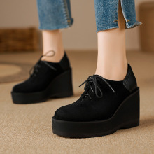 9cm�߸�Ь2026������ɸ�ЬŮ���ĥɰƤ����СƤЬ�¸���ڵ�Ь