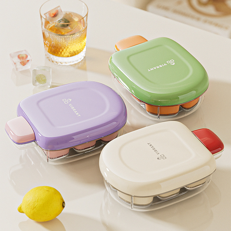 アイスキャンディーの金型食品級製氷箱はアイスキャンディーの家庭用自作のアイスキャンディーを押します。|undefined