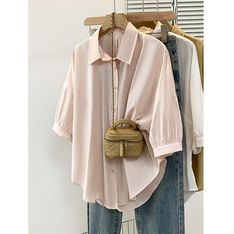 Light and Thin Cloud-Like Fancy Shirt for Fat Women, Large Size Short-Sleeved Shirt, Simple Loose Casual Outer Shirt Top Light and Thin Cloud-Like Fancy Shirt for Fat Women, Large Size Short-Sleeved Shirt, Simple Loose Casual Outer Shirt Top