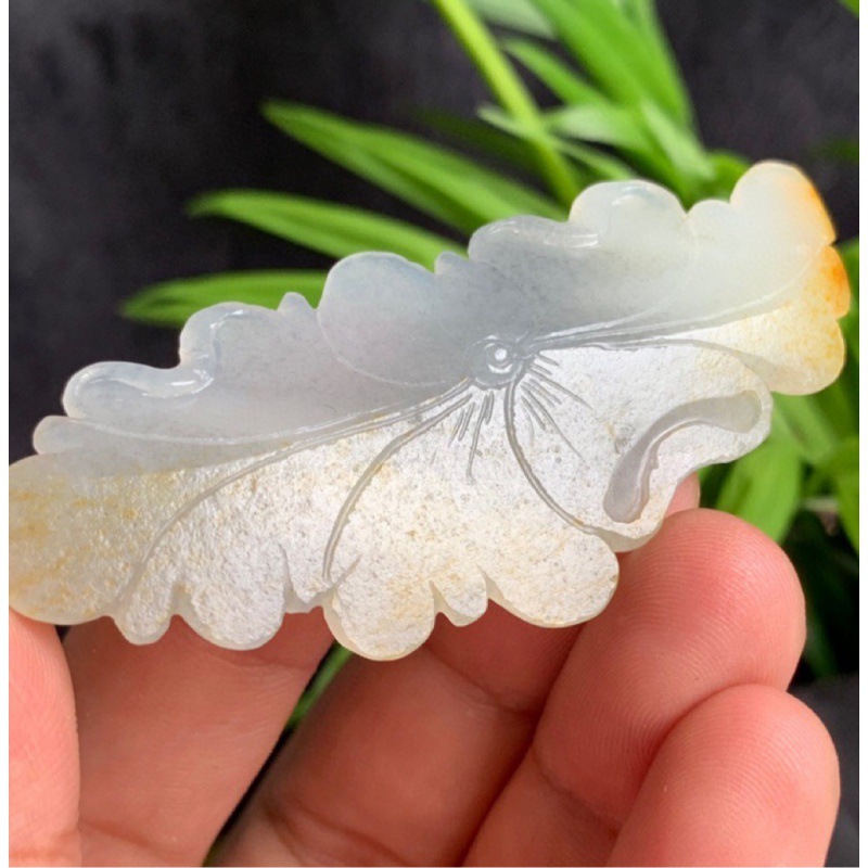 Xinjiang Nephrite  Golden leather Blue and white White jade Seed material Pendant And the U.S. United States Lotus Jade Pendant Pendant