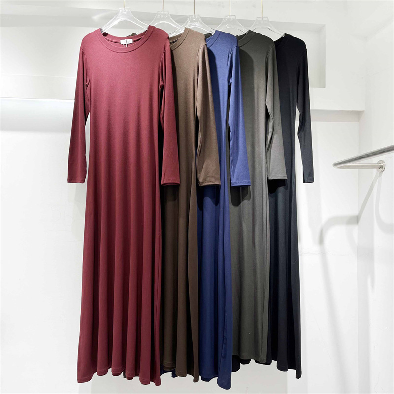 Ultra-Long Solid Color Long-Sleeve Round Neck Dress for Women 2025 Autumn New Elegant Fashion Versatile Slim-Fit Dress Trendy