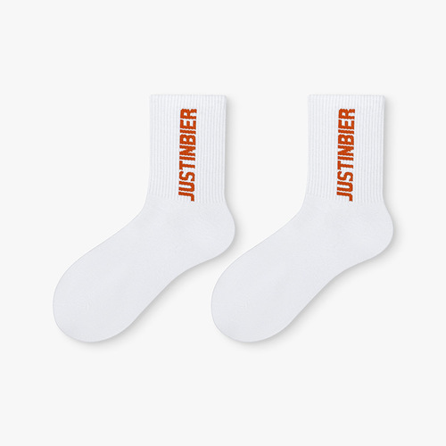 Trendy brand INS Harajuku-style sports towel-bottom vintage-style mid-calf cotton socks — trendy long skateboard socks for men and women