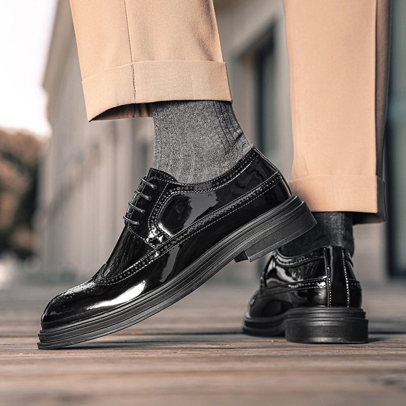 Men's Leather Brogue Shoes Pointed-toe British Style Formal_voghion.com