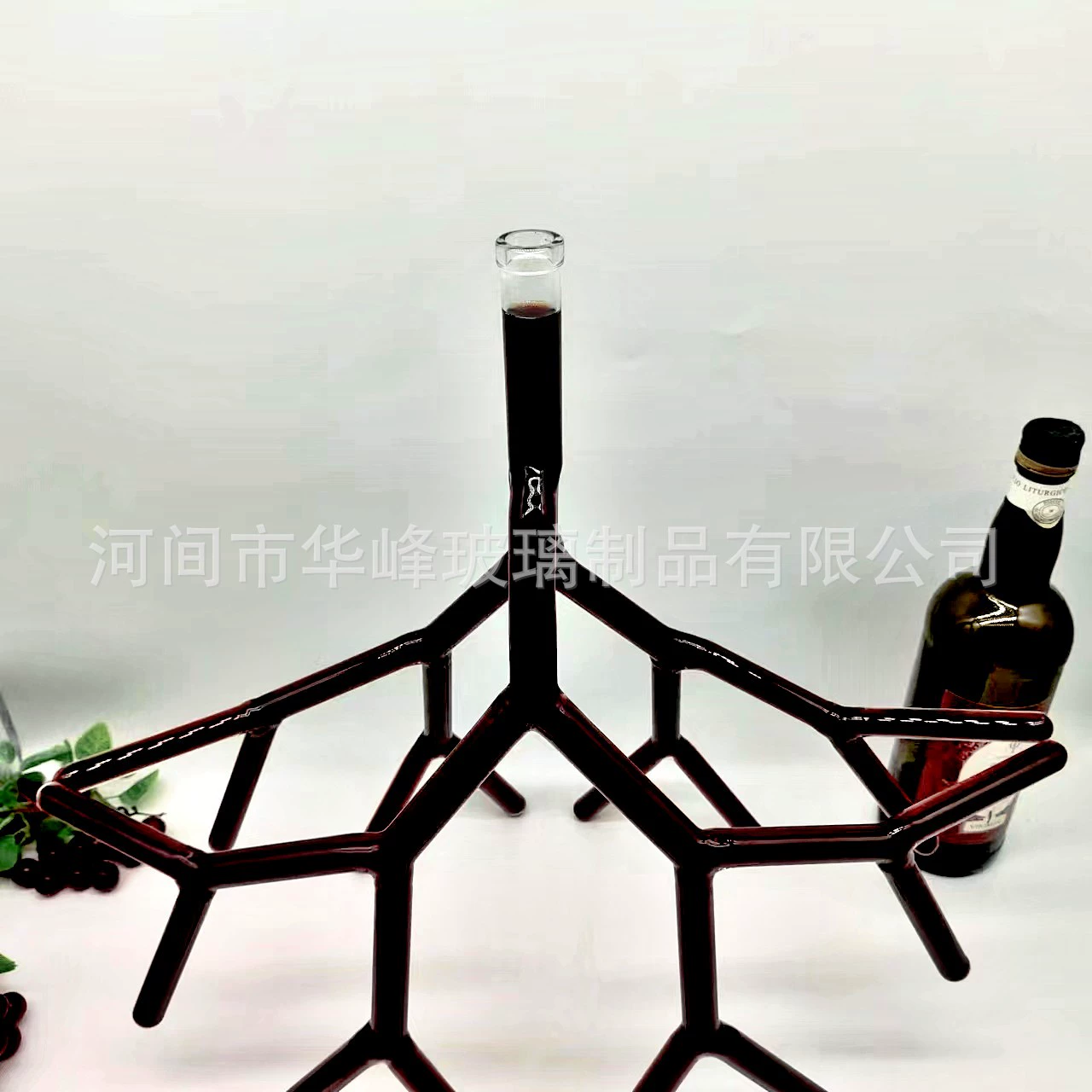 Glass wine decanter for whiskey